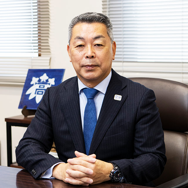 Waichii Yoshida (School Principal)